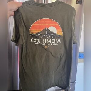 Columbia Dark Green Mountain Graphic Tee Medium Mens